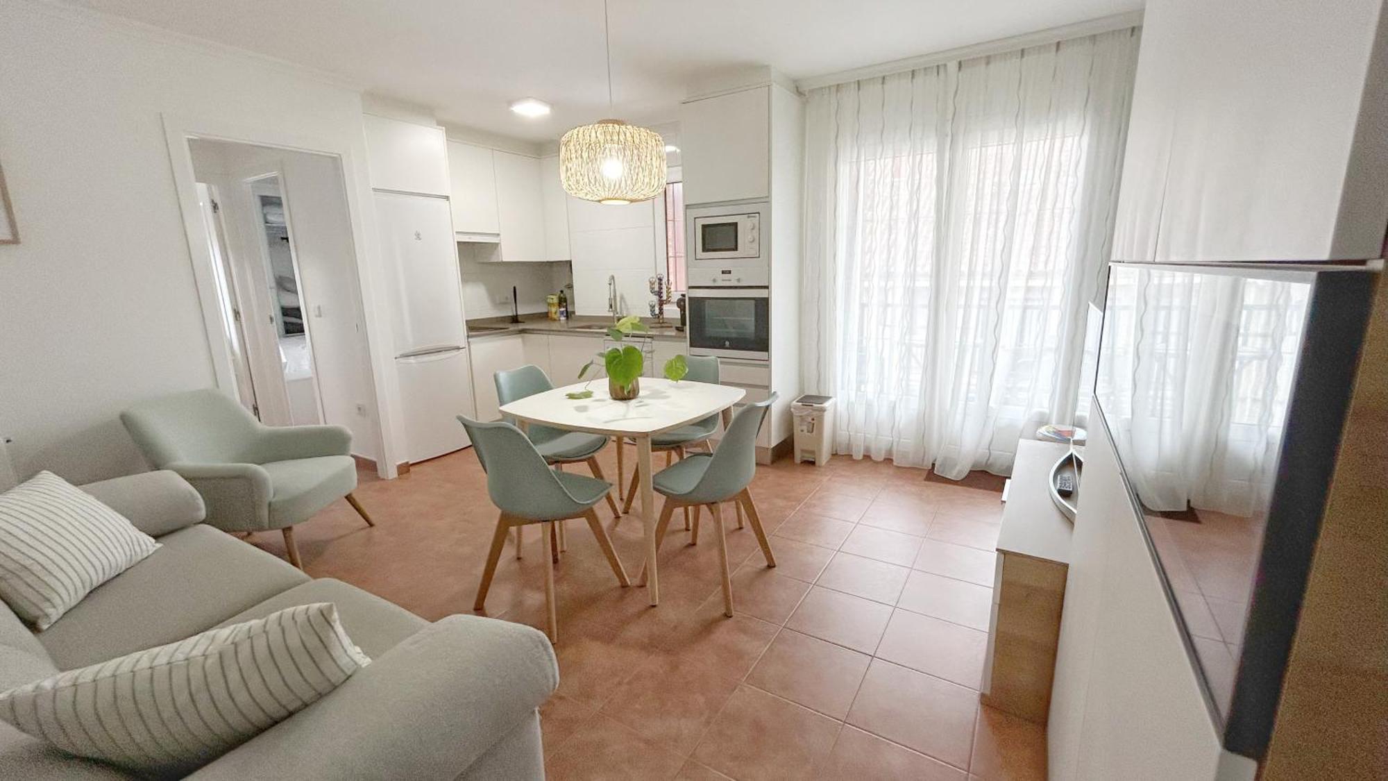 Comillas Bº Casasola - Residencial Lagos Azules - Netflix, Prime, Wifi & Free Indoor Parking Exterior photo